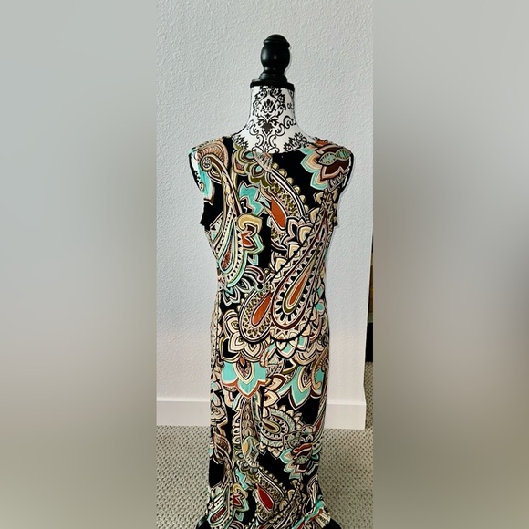 Kate and Mallory Maxi Dress - Picture 2 of 6